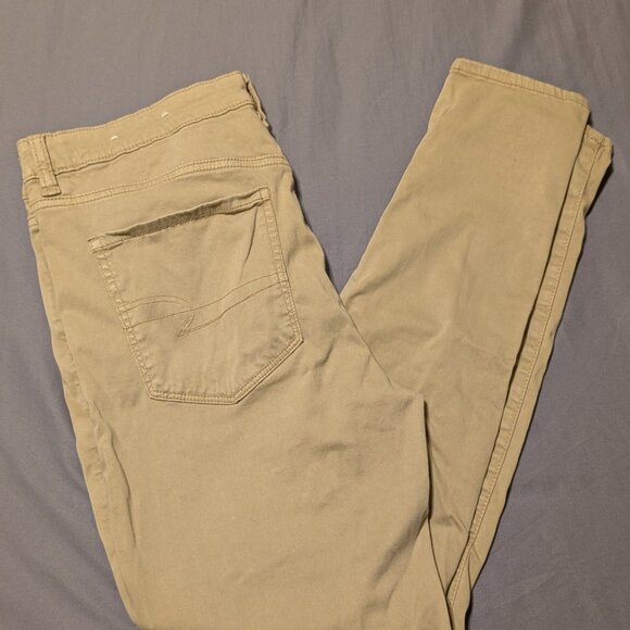 Size 14 - Regular - American Eagle - Stretch - Hi-Rise Jegging - Picture 2 of 7
